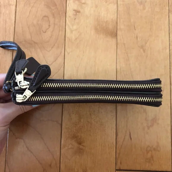 Coach Wallet - Picture 3 of 5